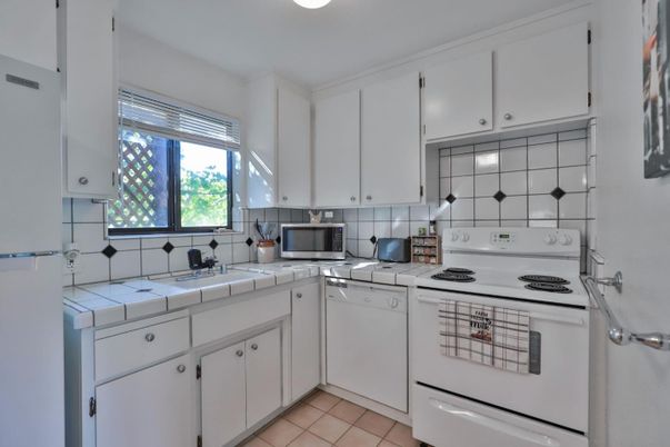 Interior, Kitchen, Tile Countertops