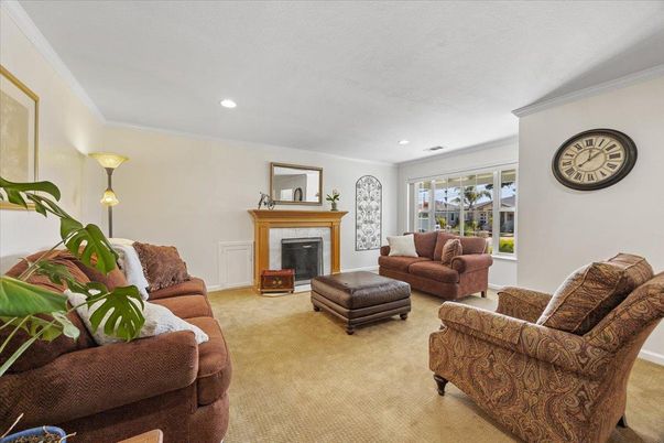 Fireplace, Interior, Living room, Recessed Lighting