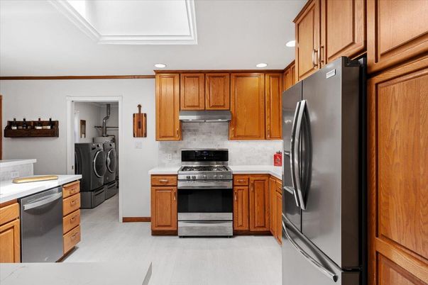 Interior, Kitchen, Recessed Lighting, Stainless Steel Appliances, Washer
