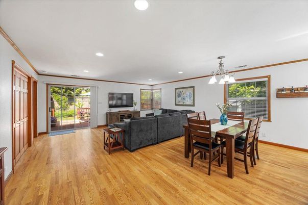 Dining room, Interior, Living room, Pendant Lights, Recessed Lighting, Wood Texture Flooring