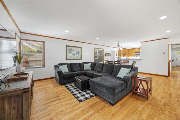 Dining room, Interior, Kitchen, Living room, Pendant Lights, Recessed Lighting, Wood Texture Flooring