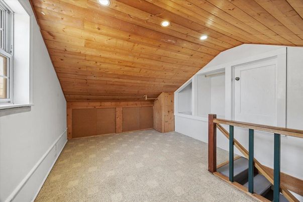 Empty room, Interior, Recessed Lighting, Wooden Ceilings, Wooden Walls
