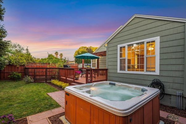 Backyard, Exterior, Hot Tub