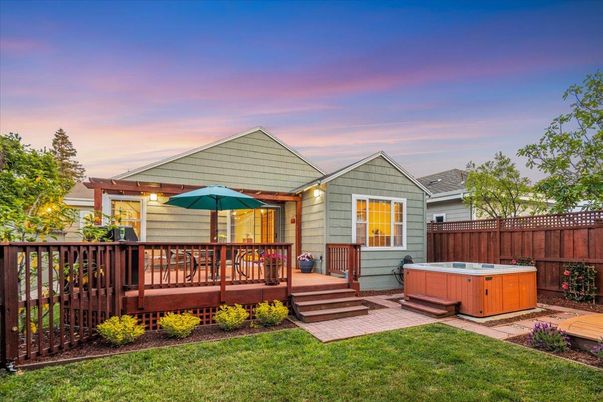 Exterior, Hot Tub