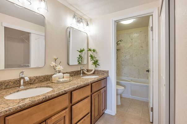 Bathroom, Dual Sink Vanities, Interior