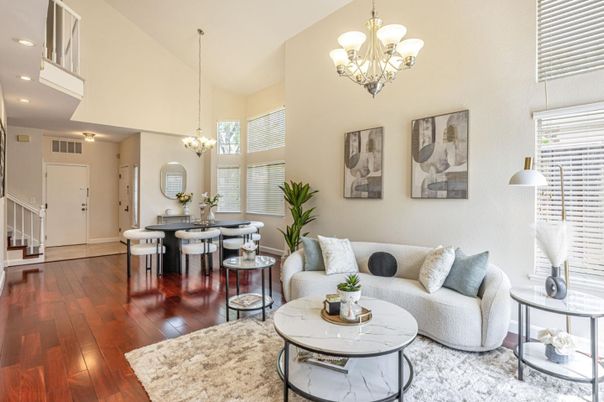 Chandelier, Dining room, Interior, Living room, Recessed Lighting, Wood Texture Flooring