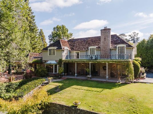 Backyard, Exterior, Facade, French Provincial
