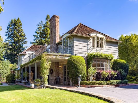 Exterior, Facade, Brick Facade, French Provincial