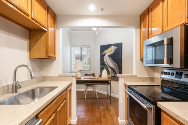 Dining room, Interior, Kitchen, Recessed Lighting, Wood Texture Flooring