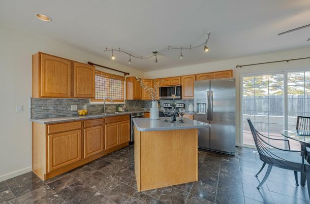 Dining room, Interior, Kitchen, Recessed Lighting, Stainless Steel Appliances