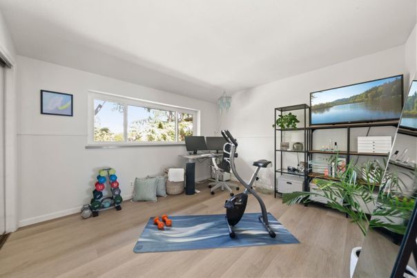 Fitness Equipment, Home Office, Interior, Wood Texture Flooring