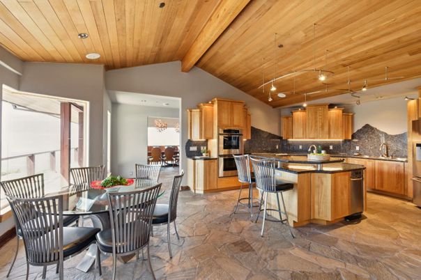 Dining room, Interior, Kitchen, Pendant Lights, Recessed Lighting, Stainless Steel Appliances, Wooden Beams, Wooden Ceilings