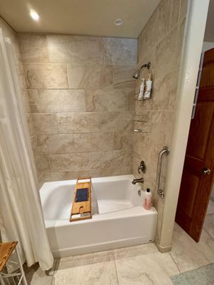 Bathroom, Interior, Recessed Lighting