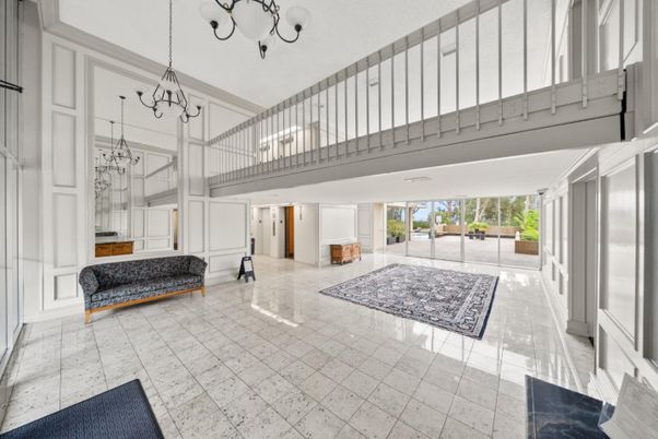 Chandelier, Interior, Pendant Lights