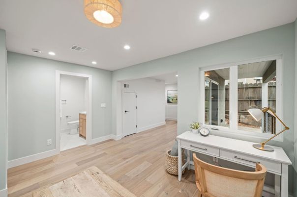 Bathroom, Interior, Recessed Lighting, Wood Texture Flooring
