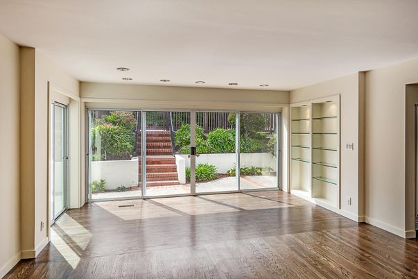 Empty room, Interior, Recessed Lighting, Wood Texture Flooring
