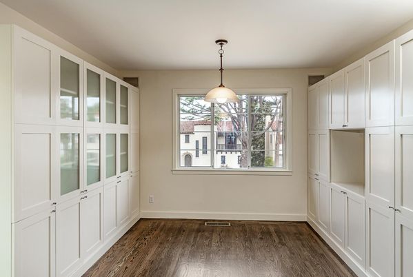 Interior, Pendant Lights, Wood Texture Flooring