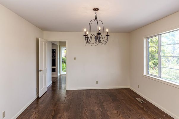Chandelier, Empty room, Interior, Wood Texture Flooring