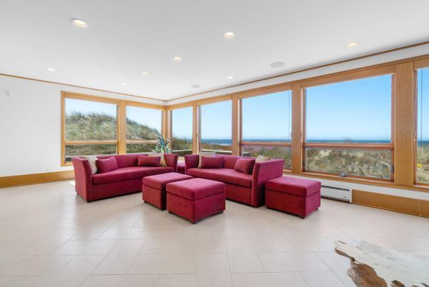 Interior, Living room, Recessed Lighting, Water