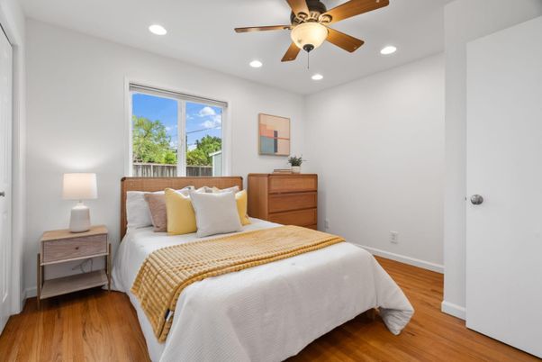 Bedroom, Interior, Recessed Lighting, Wood Texture Flooring