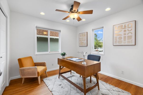 Home Office, Interior, Recessed Lighting, Wood Texture Flooring