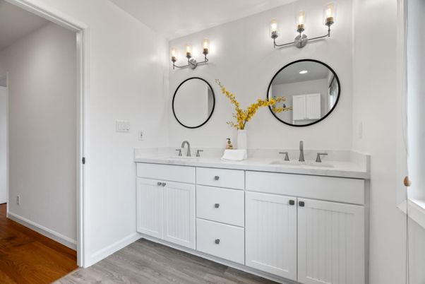Bathroom, Dual Sink Vanities, Interior, Wood Texture Flooring