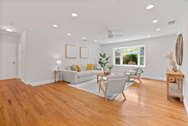 Interior, Living room, Recessed Lighting, Wood Texture Flooring