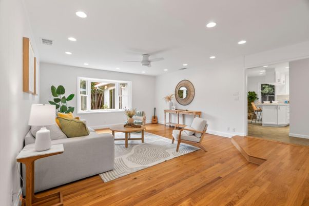 Interior, Living room, Recessed Lighting, Wood Texture Flooring