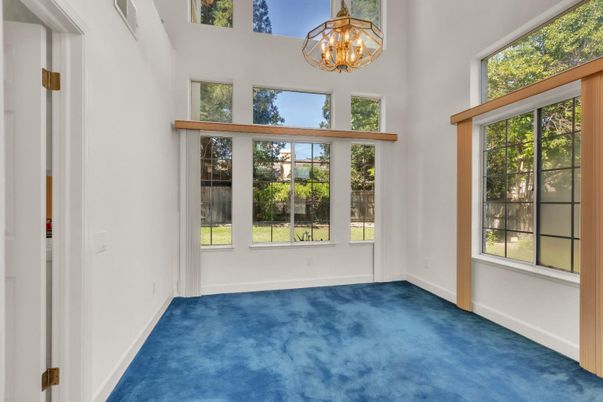 Chandelier, Empty room, Interior
