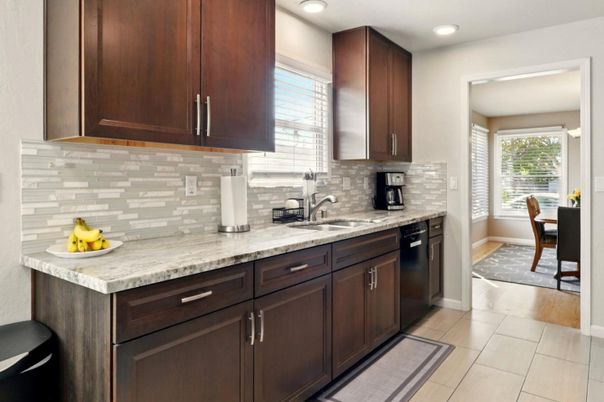 Dining room, Interior, Kitchen, Recessed Lighting, Wood Texture Flooring