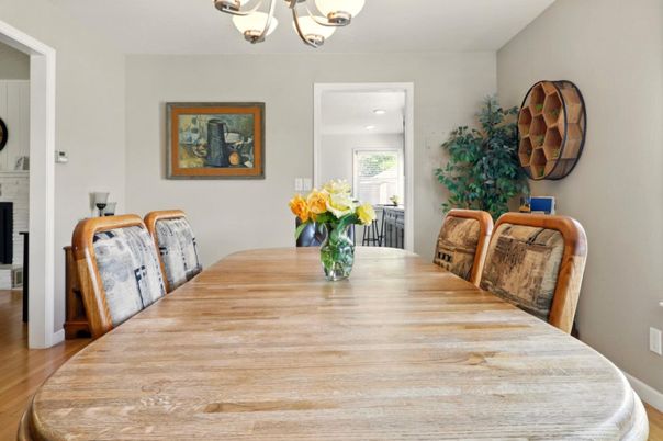 Chandelier, Dining room, Interior, Recessed Lighting, Wood Texture Flooring