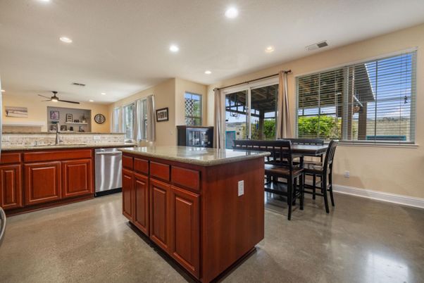 Dining room, Interior, Kitchen, Recessed Lighting