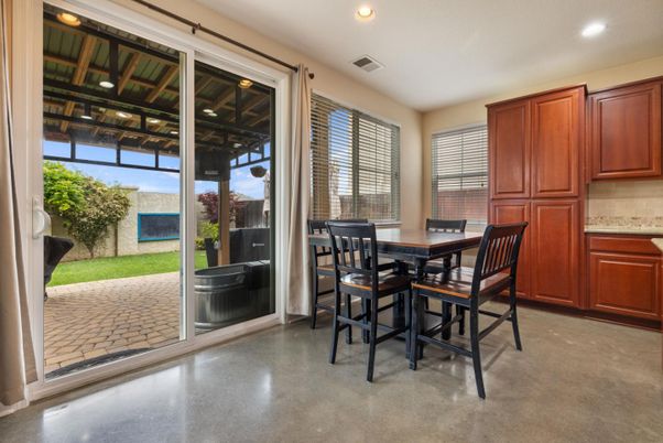 Dining room, Interior, Recessed Lighting