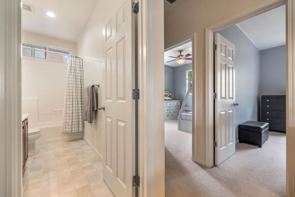 Bathroom, Interior, Recessed Lighting, Washer