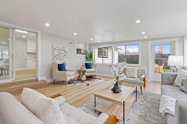 Interior, Living room, Recessed Lighting, Wood Texture Flooring