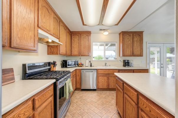 Interior, Kitchen, Stainless Steel Appliances