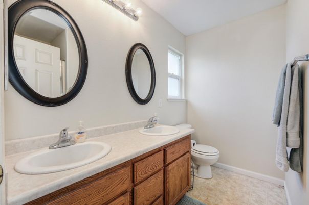 Bathroom, Dual Sink Vanities, Interior