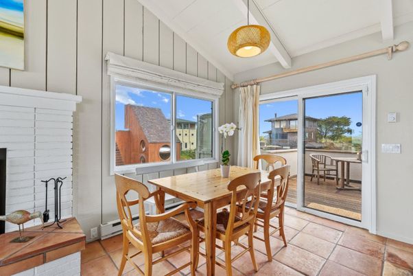 Dining room, Interior, Pendant Lights