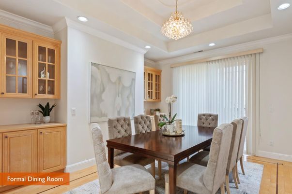 Chandelier, Dining room, Interior, Recessed Lighting, Wood Texture Flooring