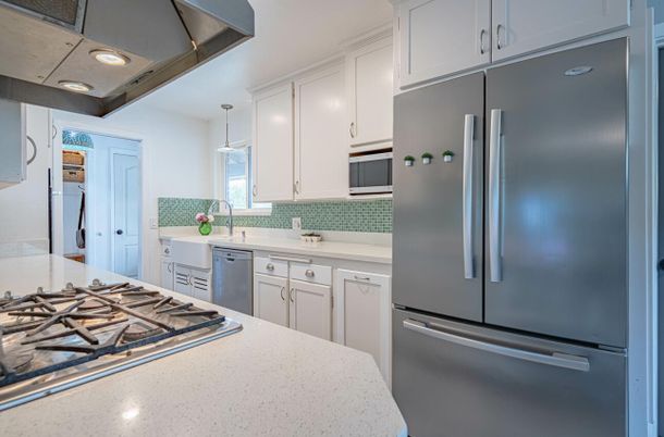 Interior, Kitchen, Stainless Steel Appliances