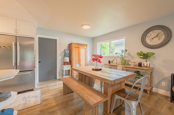 Dining room, Interior, Recessed Lighting, Wood Texture Flooring