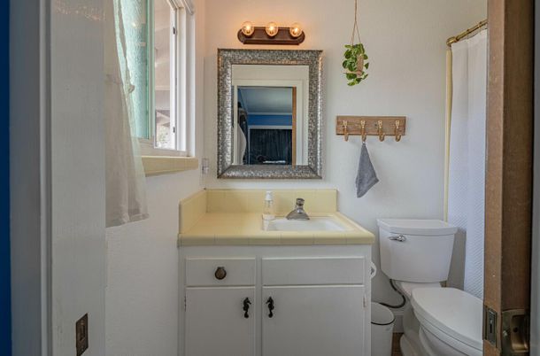 Bathroom, Interior, Tile Countertops