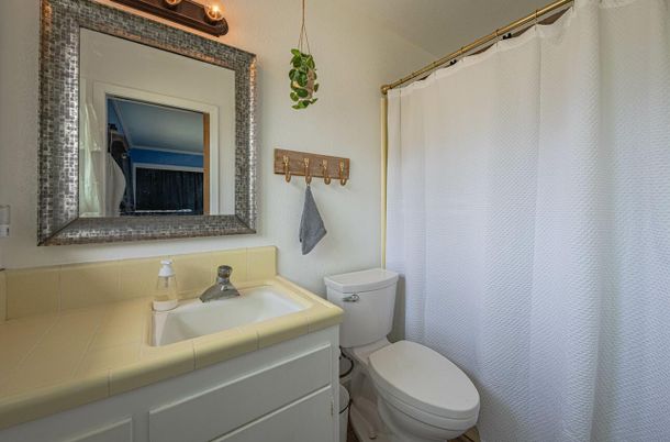 Bathroom, Interior, Tile Countertops