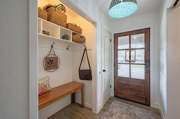 Interior, Pendant Lights, Wood Texture Flooring