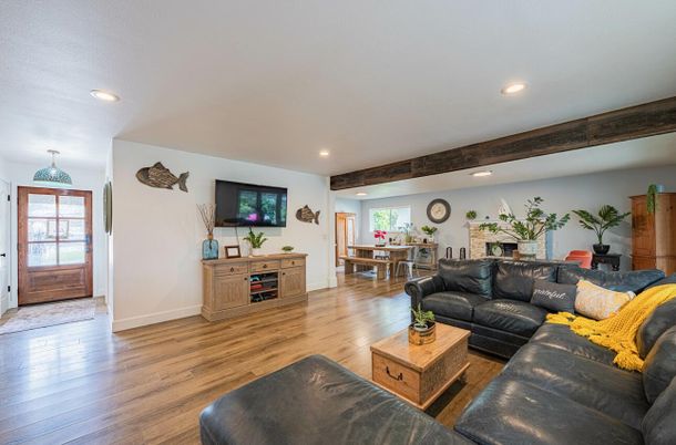 Dining room, Interior, Living room, Recessed Lighting, Wood Texture Flooring