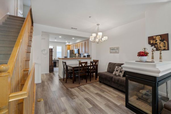 Chandelier, Dining room, Interior, Kitchen, Recessed Lighting, Wood Texture Flooring