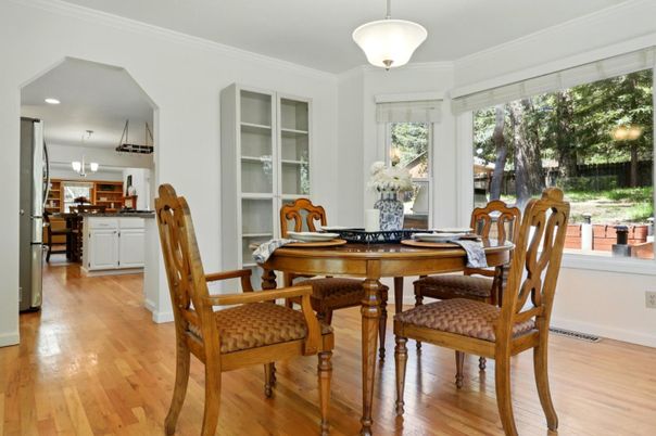 Dining room, Interior, Kitchen, Pendant Lights, Recessed Lighting, Wood Texture Flooring