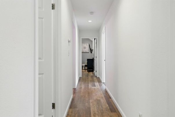 Interior, Recessed Lighting, Wood Texture Flooring
