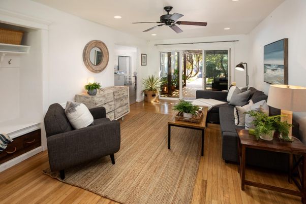 Interior, Living room, Recessed Lighting, Wood Texture Flooring