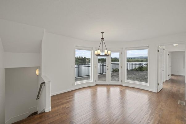 Chandelier, Empty room, Interior, Wood Texture Flooring